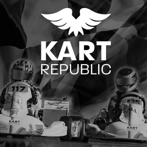 Kart Republic logo, taustalla karting autot.